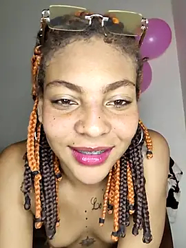 Snapshot of leona_sumiza chatting on November 15, 2025, 1:48 pm leona sumiza online show from November 15, 2025, 1:48 pm