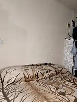 Snapshot of leona_sumiza chatting on December 4, 2025, 11:20 am leona sumiza online show from December 4, 2025, 11:20 am