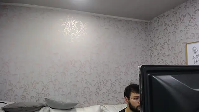 Snapshot of BlakeGray_ chatting on November 9, 2025, 7:29 pm BlakeGray online show from November 9, 2025, 7:29 pm