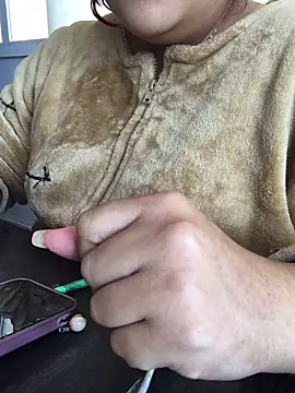 Snapshot of Evil_kitty6 chatting on November 11, 2025, 4:13 pm Evil kitty6 online show from November 11, 2025, 4:13 pm