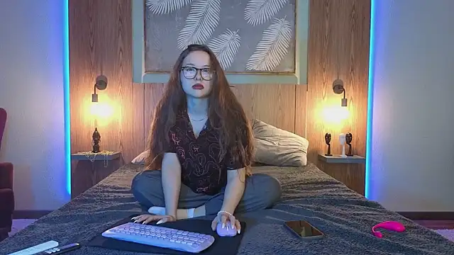 sweetie kathy  online show from October 28, 2025, 5:29 am