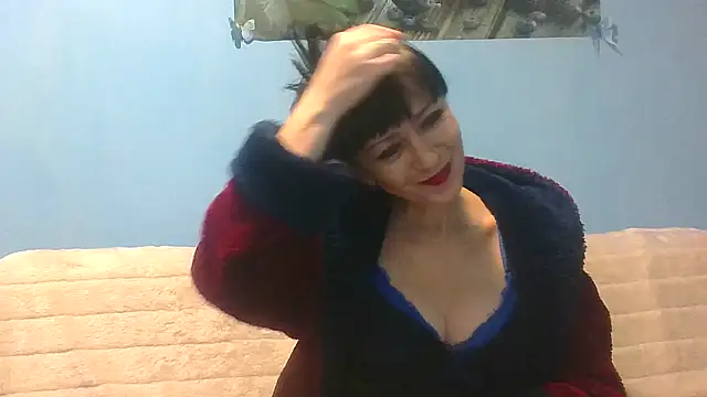 Snapshot of IffetLove42 chatting on November 7, 2025, 8:13 pm IffetLove42 online show from November 7, 2025, 8:13 pm