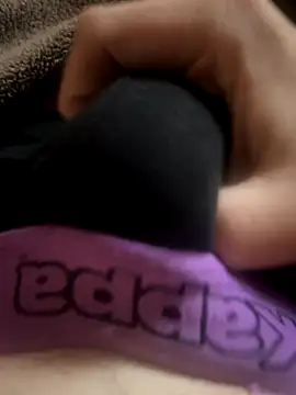 Snapshot of Goldendickinyou chatting on October 31, 2025, 2:35 pm Goldendickinyou online show from October 31, 2025, 2:35 pm