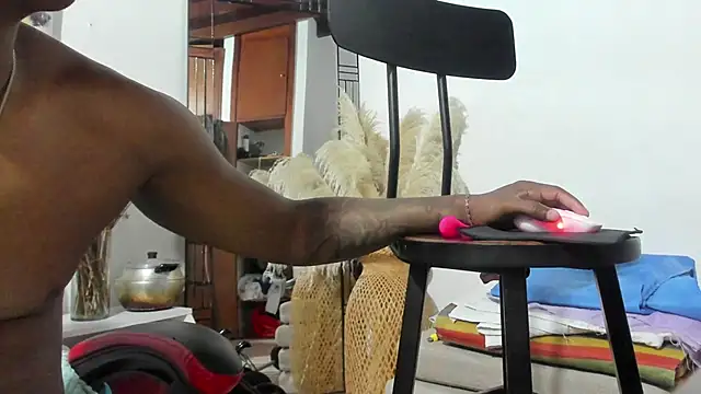 Snapshot of hathor__01 chatting on December 15, 2025, 2:45 pm hathor 01 online show from December 15, 2025, 2:45 pm