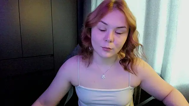 sophia lix online show from March 23, 2026, 5:29 am