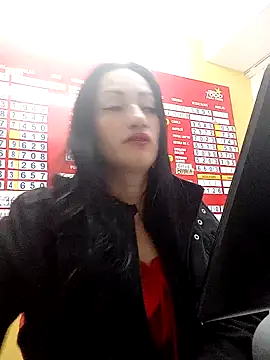 Snapshot of Danaluna chatting on November 14, 2025, 9:18 pm Danaluna online show from November 14, 2025, 9:18 pm