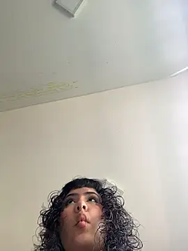 Snapshot of SugarTroubl33 chatting on February 28, 2026, 1:44 pm SugarTroubl33 online show from February 28, 2026, 1:44 pm