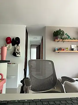 Snapshot of SugarTroubl33 chatting on February 9, 2026, 2:04 pm SugarTroubl33 online show from February 9, 2026, 2:04 pm