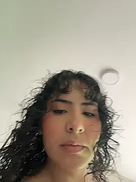 Snapshot of SugarTroubl33 chatting on January 8, 2026, 1:28 pm SugarTroubl33 online show from January 8, 2026, 1:28 pm