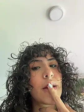 Snapshot of SugarTroubl33 chatting on January 10, 2026, 1:39 pm SugarTroubl33 online show from January 10, 2026, 1:39 pm