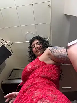 Snapshot of SugarTroubl33 chatting on March 4, 2026, 1:52 pm SugarTroubl33 online show from March 4, 2026, 1:52 pm