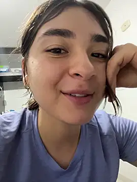 Valentina ro online show from November 15, 2025, 3:21 am