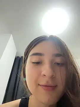 Valentina ro online show from October 28, 2025, 2:34 am