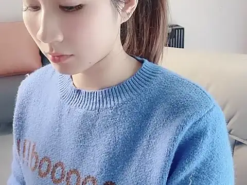 lvy-002 online show from December 20, 2025, 11:02 am