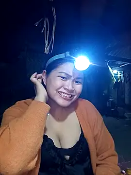 Snapshot of loncon-mup chatting on December 15, 2025, 1:28 pm loncon-mup online show from December 15, 2025, 1:28 pm