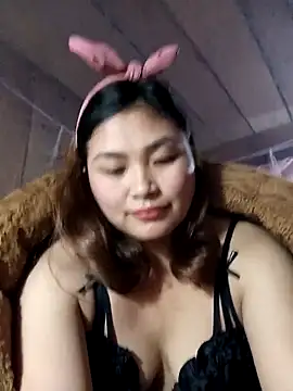 Snapshot of loncon-mup chatting on November 21, 2025, 1:21 pm loncon-mup online show from November 21, 2025, 1:21 pm