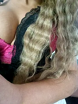 Beautysecret online show from November 6, 2025, 8:57 pm