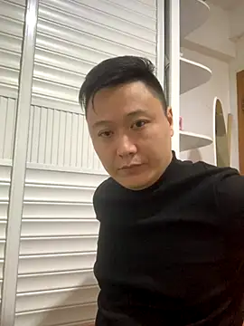 jinbao1015 online show from November 4, 2025, 4:44 pm