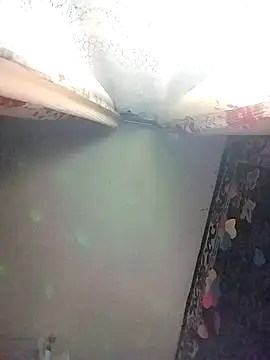 Lana-murr online show from December 1, 2025, 7:59 pm