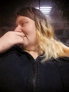 Lana-murr online show from March 26, 2026, 6:39 pm