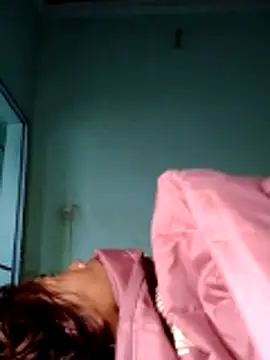 bella-la online show from February 11, 2026, 12:43 am