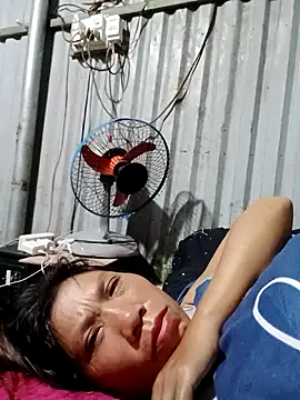 Snapshot of bella-la chatting on November 12, 2025, 7:40 pm bella-la online show from November 12, 2025, 7:40 pm