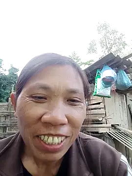 Snapshot of bella-la chatting on November 15, 2025, 9:46 am bella-la online show from November 15, 2025, 9:46 am