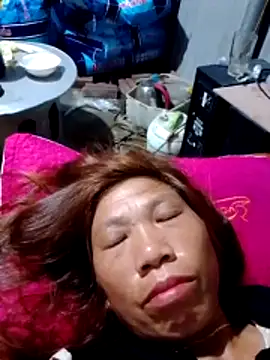 bella-la online show from February 15, 2026, 11:25 pm