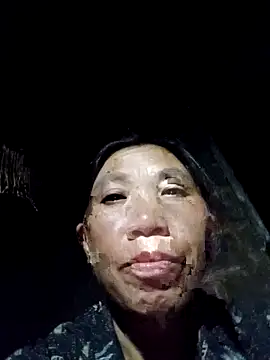 Snapshot of bella-la chatting on October 27, 2025, 11:44 am bella-la online show from October 27, 2025, 11:44 am