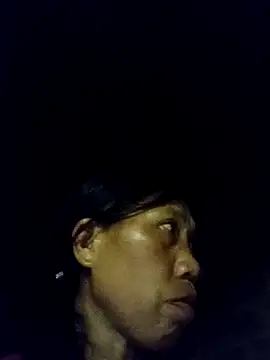 Snapshot of bella-la chatting on November 23, 2025, 11:20 am bella-la online show from November 23, 2025, 11:20 am