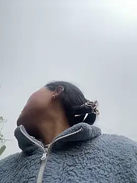 Sophia-123 online show from December 16, 2025, 1:43 am