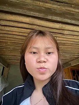 Sophia-123 online show from March 18, 2026, 12:14 am