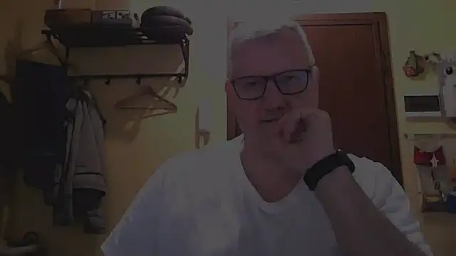 Diegoriv71 online show from April 17, 2026, 6:16 am