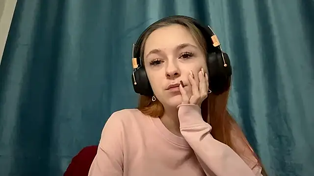 HOTBellakle online show from November 16, 2025, 3:06 pm