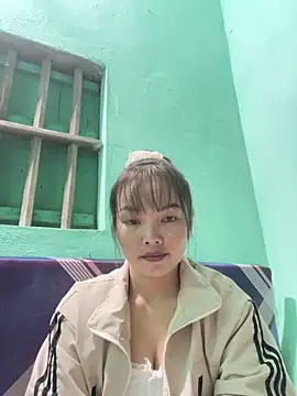 Snapshot of Night_owl111 chatting on November 14, 2025, 2:43 pm Night owl111 online show from November 14, 2025, 2:43 pm