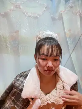 Snapshot of Night_owl111 chatting on December 2, 2025, 7:37 pm Night owl111 online show from December 2, 2025, 7:37 pm