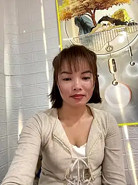 Snapshot of Night_owl111 chatting on December 15, 2025, 8:20 am Night owl111 online show from December 15, 2025, 8:20 am