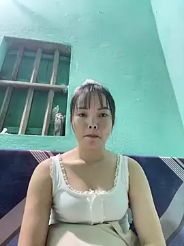 Snapshot of Night_owl111 chatting on November 11, 2025, 3:23 am Night owl111 online show from November 11, 2025, 3:23 am