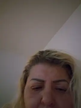 Snapshot of dianna_lasouce chatting on November 30, 2025, 10:10 pm dianna lasouce online show from November 30, 2025, 10:10 pm