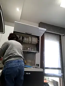 Piediniecollant online show from February 5, 2026, 11:28 am