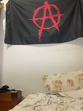 xlucifer13 online show from April 30, 2026, 2:18 am