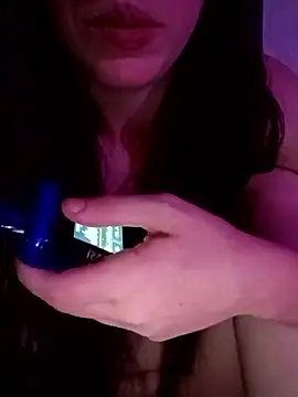 Heavenlyangelforever online show from March 16, 2026, 4:09 am