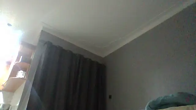 Snapshot of sashachin chatting on March 8, 2026, 6:22 pm sashachin online show from March 8, 2026, 6:22 pm