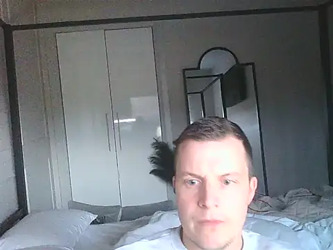 Snapshot of scotsman202513 chatting on October 27, 2025, 4:41 pm scotsman202513 online show from October 27, 2025, 4:41 pm