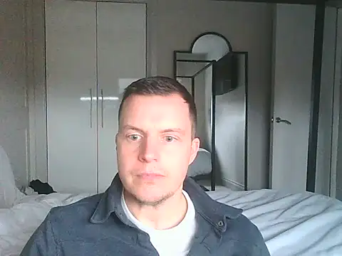 Snapshot of scotsman202513 chatting on November 27, 2025, 1:11 pm scotsman202513 online show from November 27, 2025, 1:11 pm