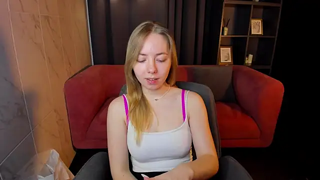 Snapshot of Nora_Miller chatting on November 21, 2025, 6:01 am Nora Miller online show from November 21, 2025, 6:01 am