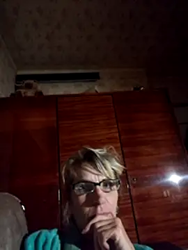 Snapshot of Georgette466 chatting on November 10, 2025, 1:21 am Georgette466 online show from November 10, 2025, 1:21 am