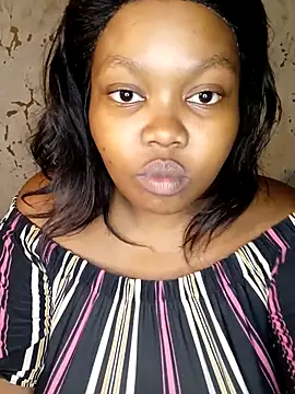 3bigcuteness online show from November 26, 2025, 9:04 pm