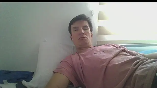 carliesexyman online show from October 28, 2025, 5:01 pm