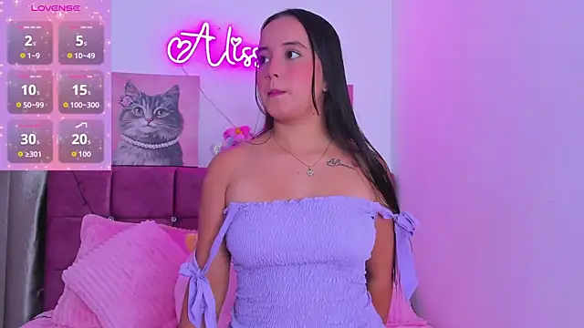 alissonsweet18 online show from April 22, 2026, 1:51 pm